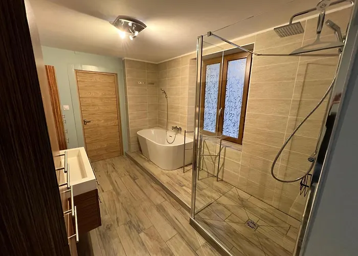 De Charme Jusqu'a 14 Personnes, Proche Du De